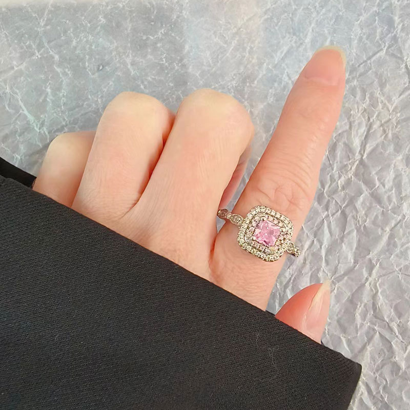 VELE #AJ664 RING - VELE Official | Affordable Luxury Jewelry with Elegant Design