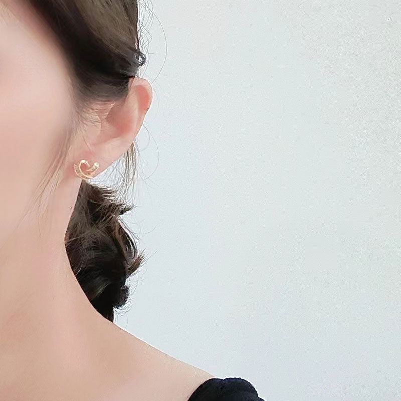 VELE #ED710 EARRINGS - VELE Official | Affordable Luxury Jewelry with Elegant Design