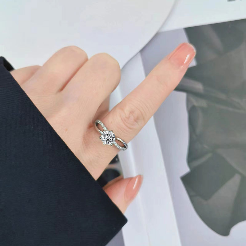 VELE #AJ700 RING - VELE Official | Affordable Luxury Jewelry with Elegant Design