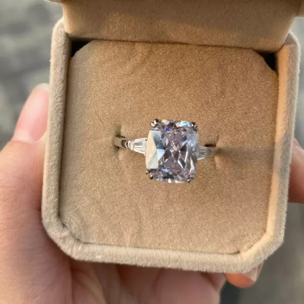 预发布站点、5ct Cushion Cut White Sapphire Engagement Ring、testother-12345