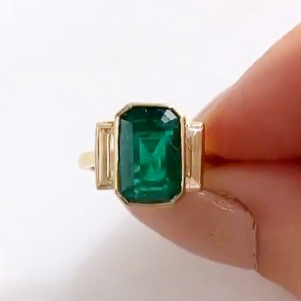预发布站点、5ct Emerald Cut Green Sapphire Engagement Ring in Gold、testother-12345