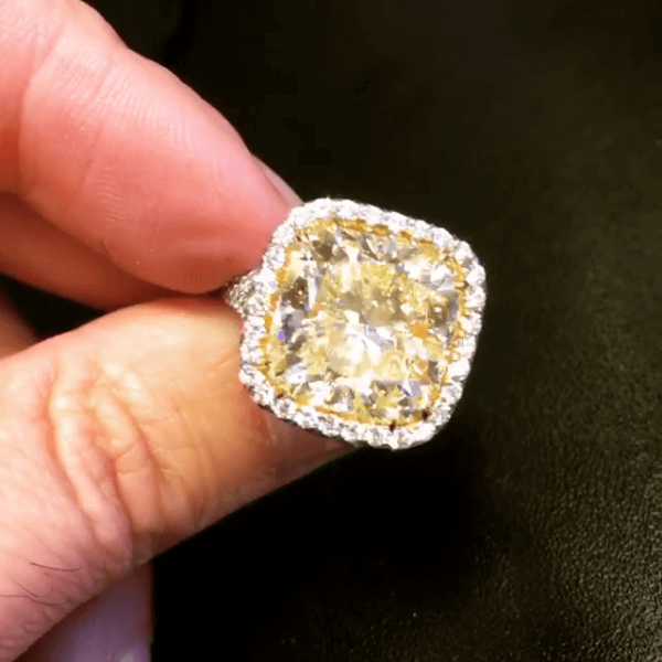 预发布站点、5.6ct Cushion Cut Yellow Sapphire Halo Engagement Ring、testother-12345