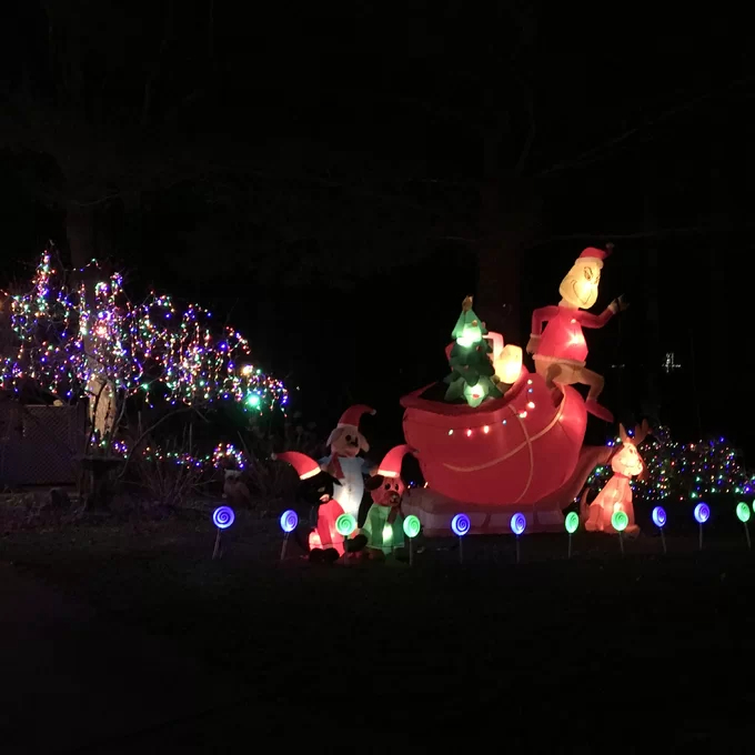 预发布站点、【Décor】Airblown Grinch and Max in Sleigh Colossal Scene Inflatable、-12345