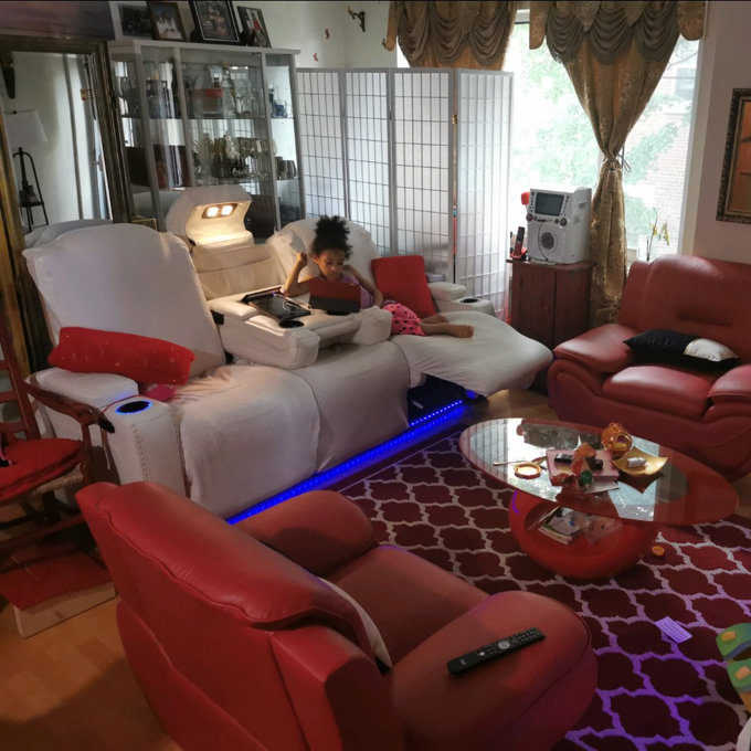 预发布站点、【Furniture】85.25'' Wide Home Theater Sofa with Cup Holder、-12345