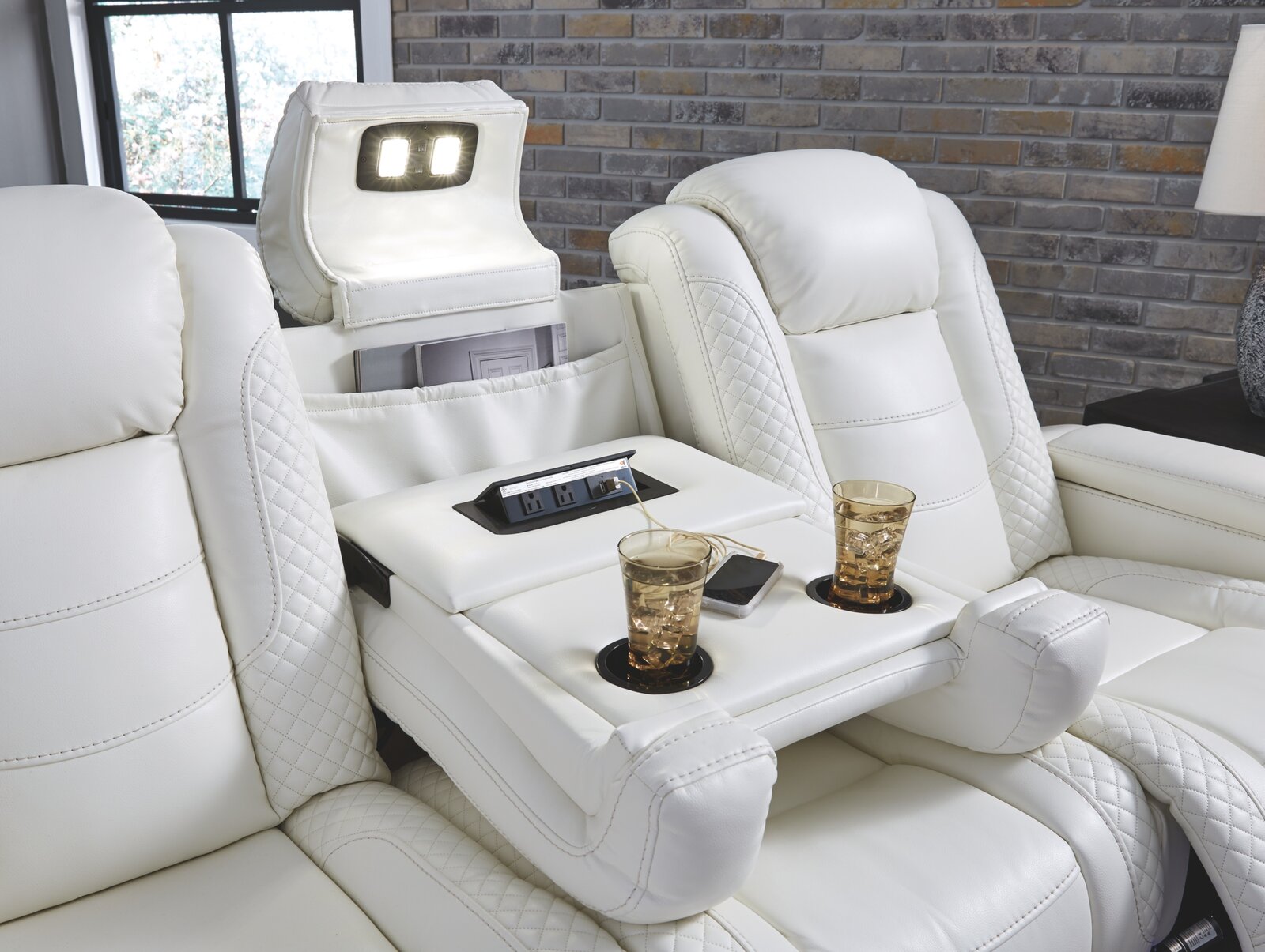 预发布站点、【Furniture】85.25'' Wide Home Theater Sofa with Cup Holder、-12345