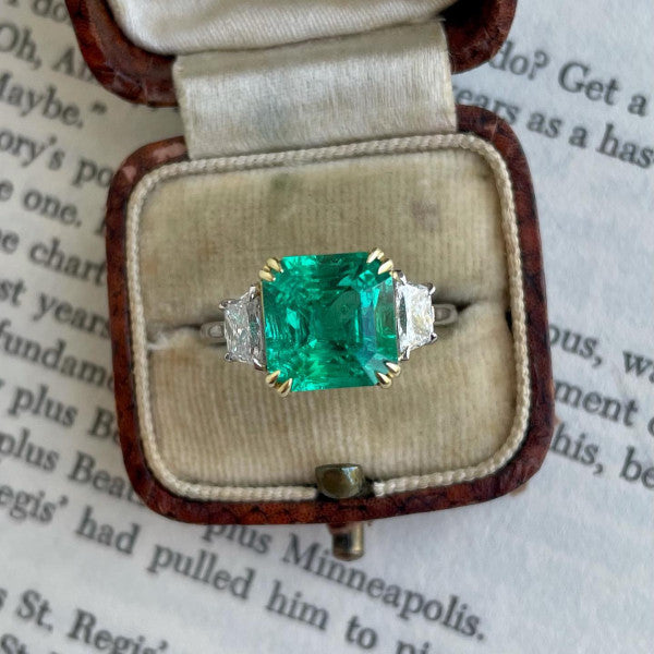 预发布站点、5.6ct Three-stone Emerald Cut Engagement Ring、testother-12345