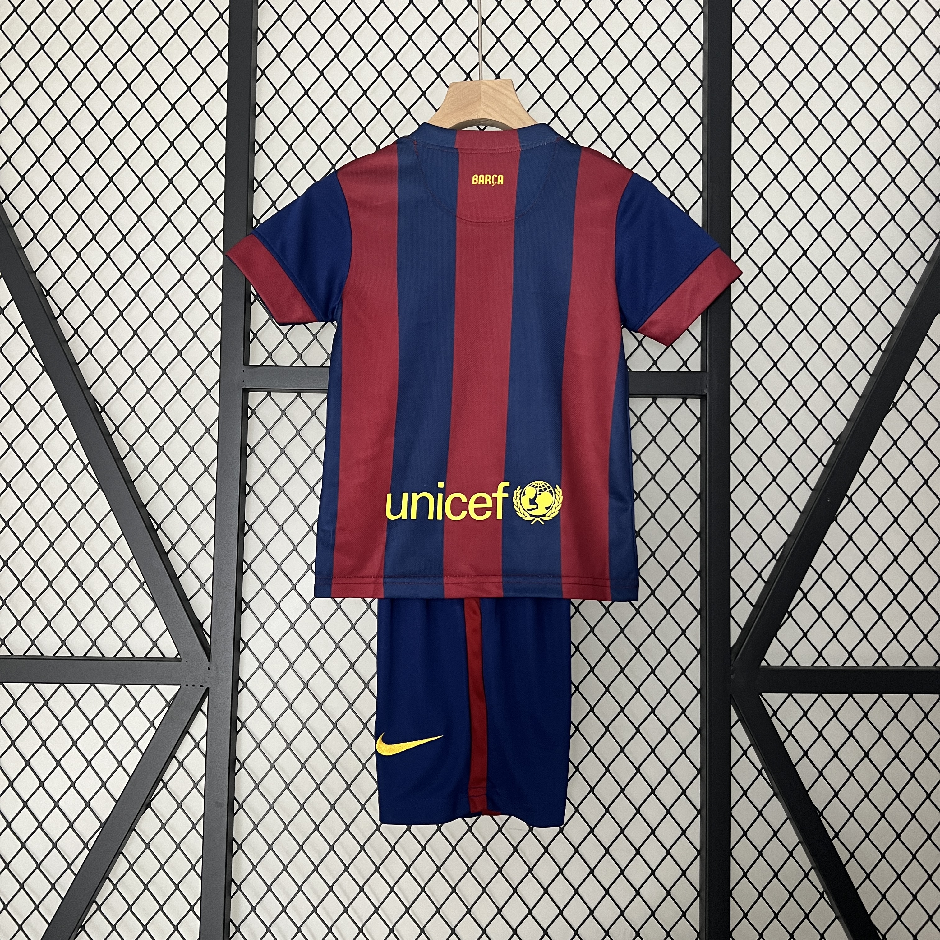 Retro B.A.R.S.A 14-15 Home Stadium Kids Kit111