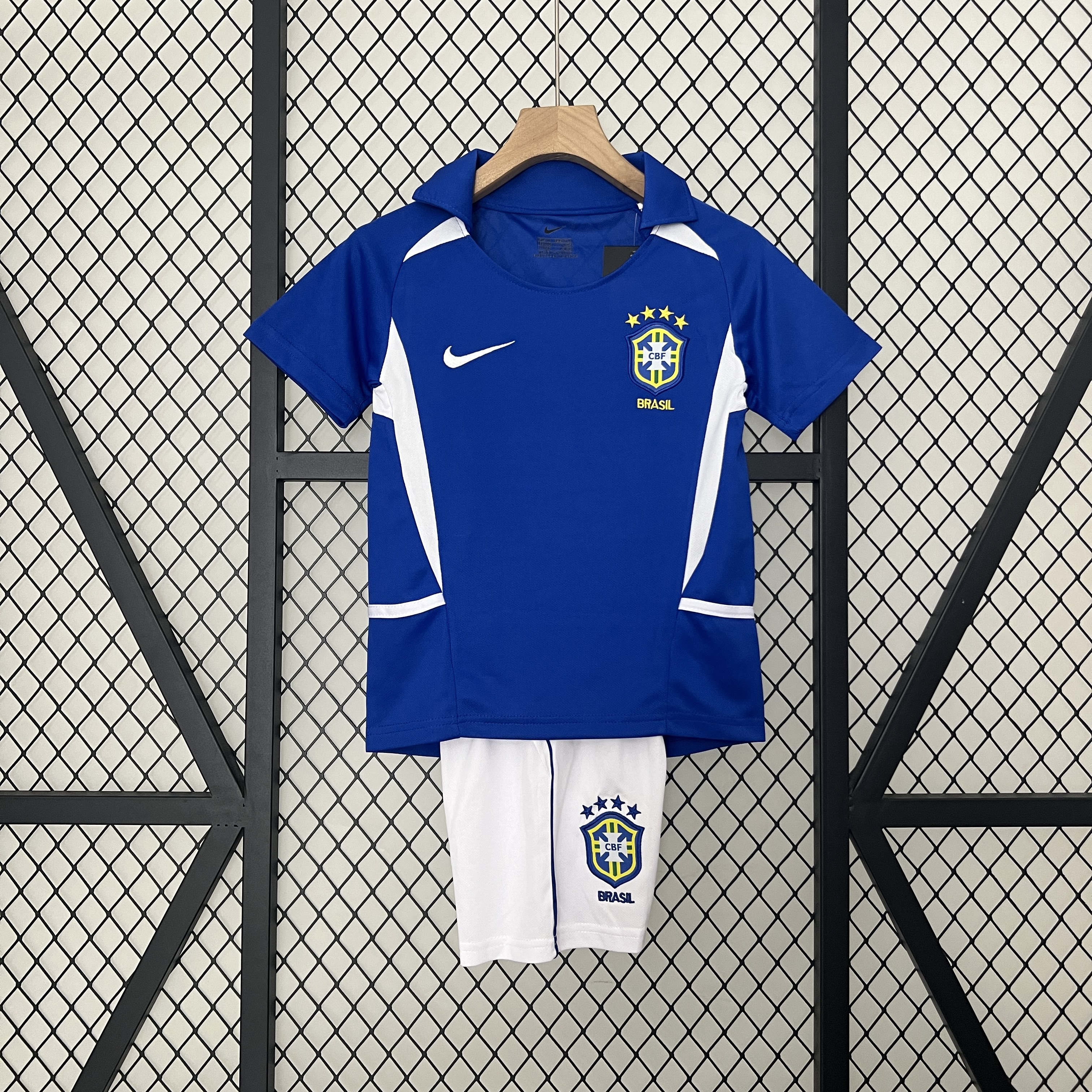 Retro Brazil 2002 Away Stadium Kids Kit111