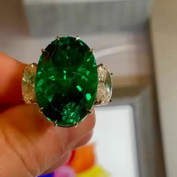 预发布站点、5.8ct Oval Cut Emerald Three-Stone Engagement Ring、testother-12345