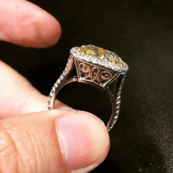 预发布站点、5.6ct Cushion Cut Yellow Sapphire Halo Engagement Ring、testother-12345