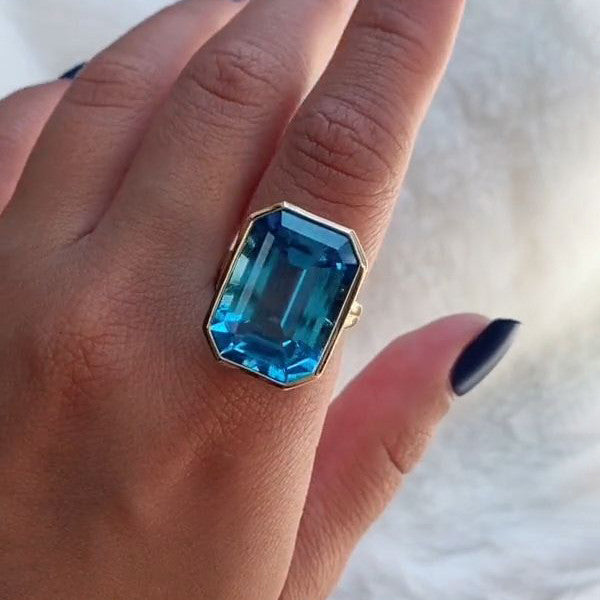 预发布站点、5ct Emerald Cut Blue Topaz Engagement Ring in Gold、testother-12345