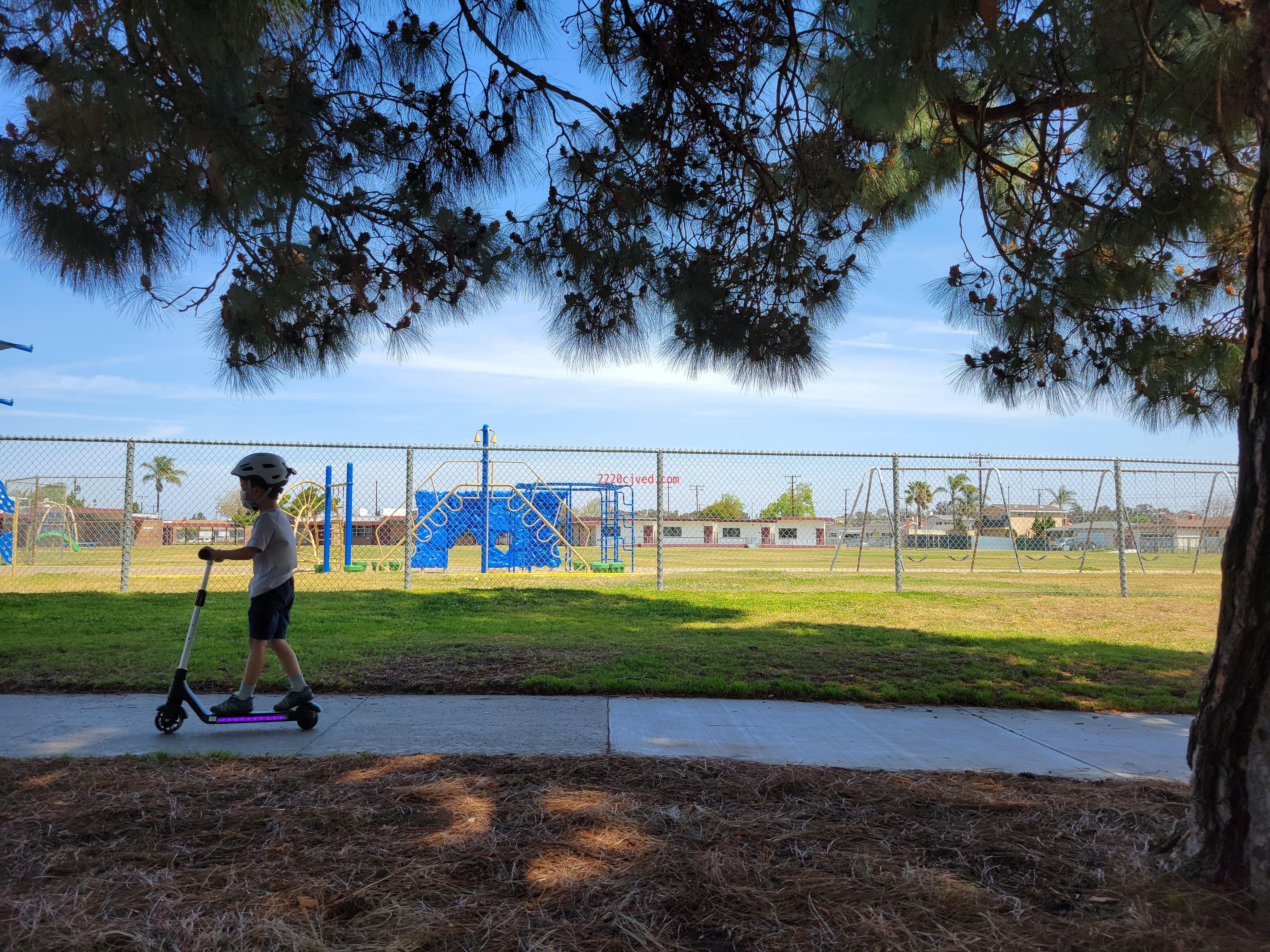 预发布站点、【Sports&Outdoors】Electric Scooter for Kids, Teens, Boys & Girls with Lightweight & Adjustable Handlebar、-12345