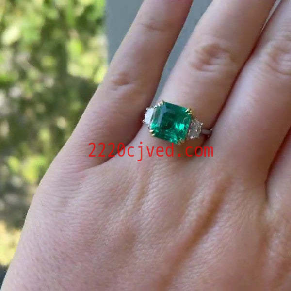 预发布站点、5.6ct Three-stone Emerald Cut Engagement Ring、testother-12345