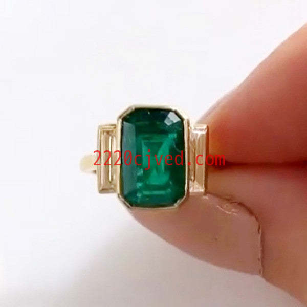 预发布站点、5ct Emerald Cut Green Sapphire Engagement Ring in Gold、testother-12345