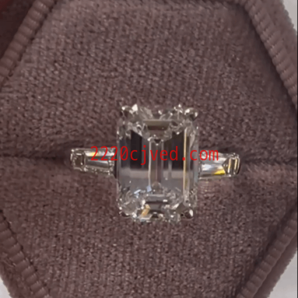 预发布站点、5ct Emerald Cut White Sapphire Engagement Ring、testother-12345