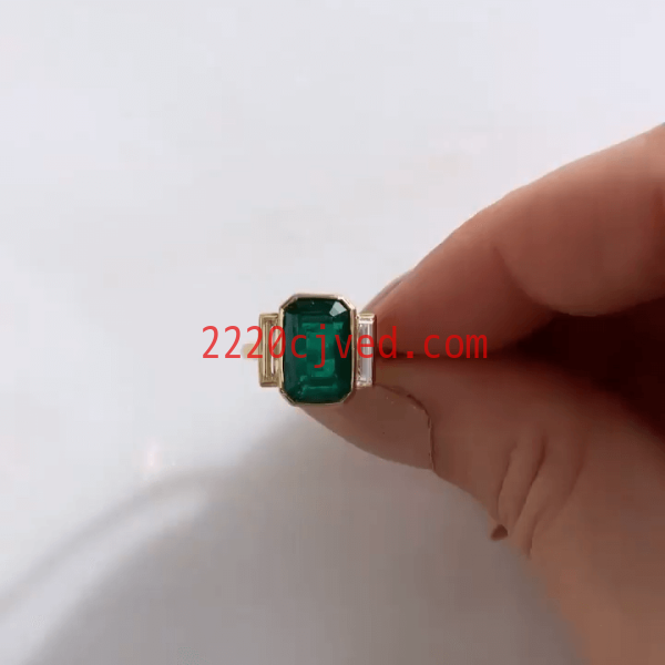 预发布站点、5ct Emerald Cut Green Sapphire Engagement Ring in Gold、testother-12345