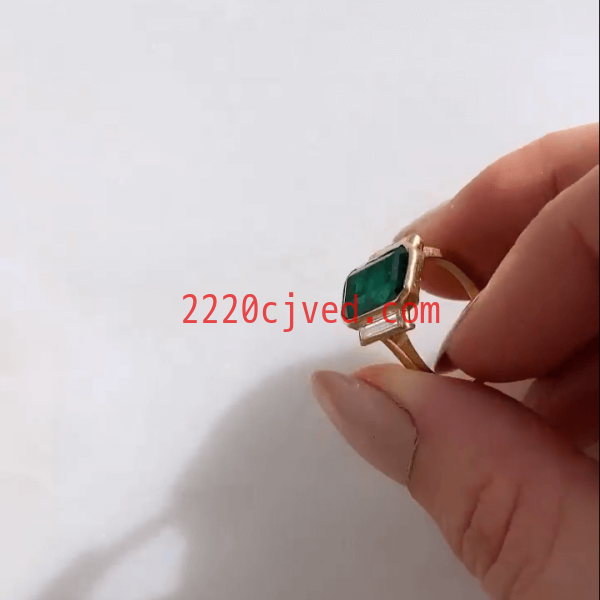 预发布站点、5ct Emerald Cut Green Sapphire Engagement Ring in Gold、testother-12345