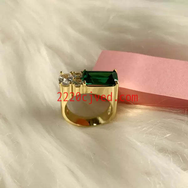预发布站点、5.5ct Emerald Cut Emerald Asymmetric Engagement Ring、testother-12345