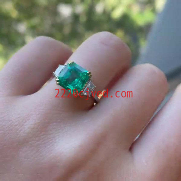 预发布站点、5.6ct Three-stone Emerald Cut Engagement Ring、testother-12345