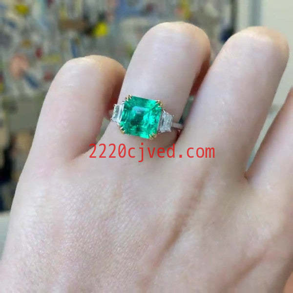 预发布站点、5.6ct Three-stone Emerald Cut Engagement Ring、testother-12345